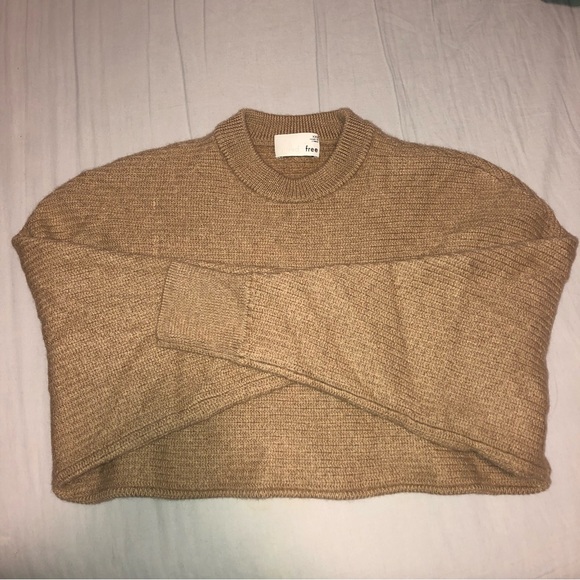 (176) Wilfred Free XXS Super Cropped Sweater - Picture 2 of 7